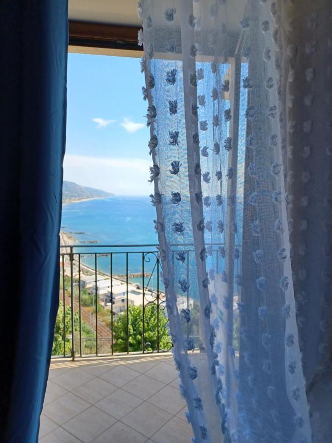 Un Oblo Sul Mare Leilighet San Lucido Eksteriør bilde